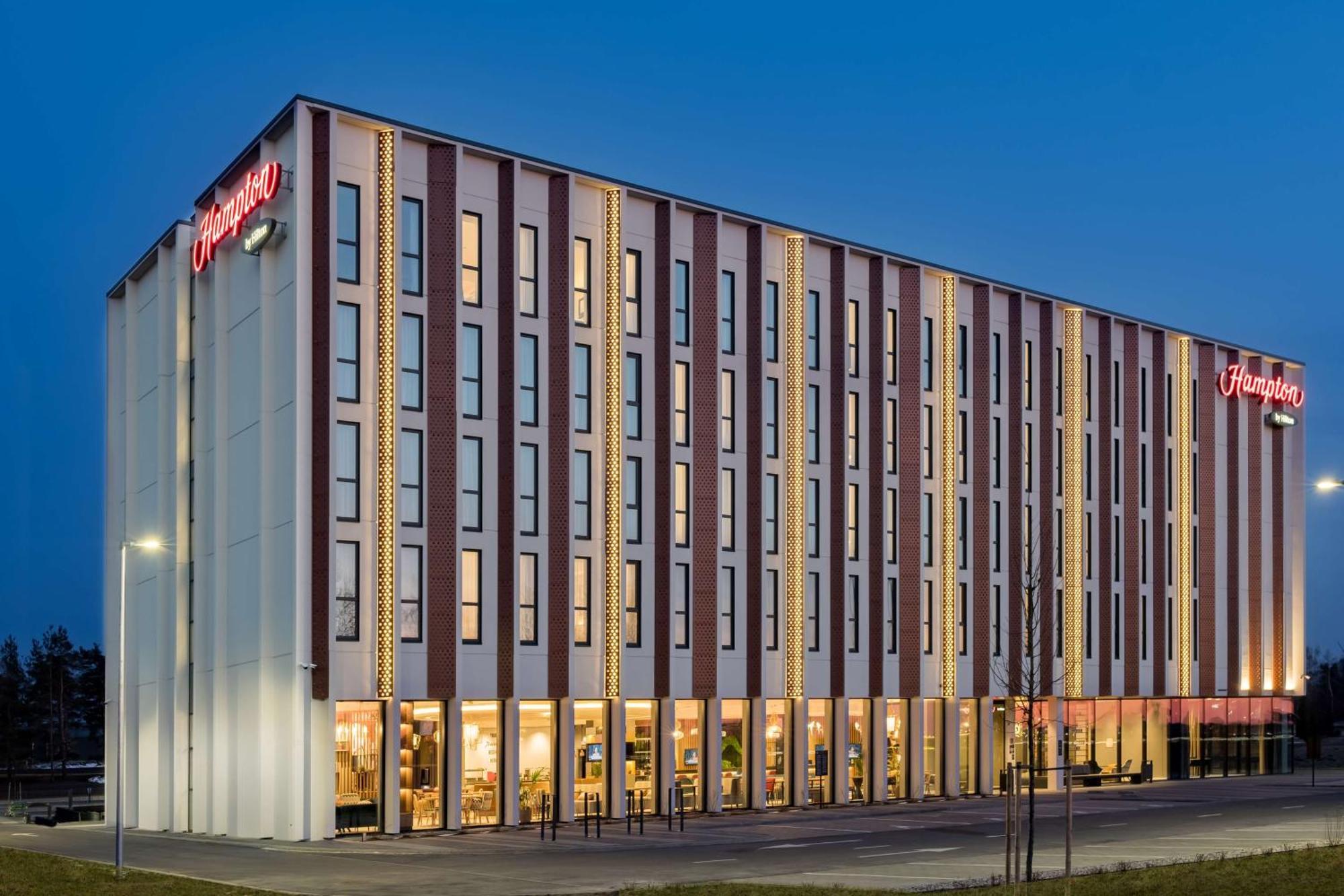 Hampton By Hilton Riga Airport Hotel Exterior photo